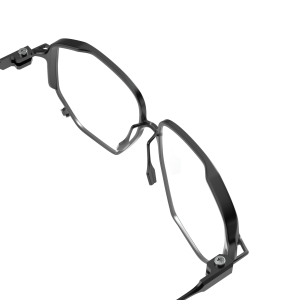 FLM19 01 · Titan Black