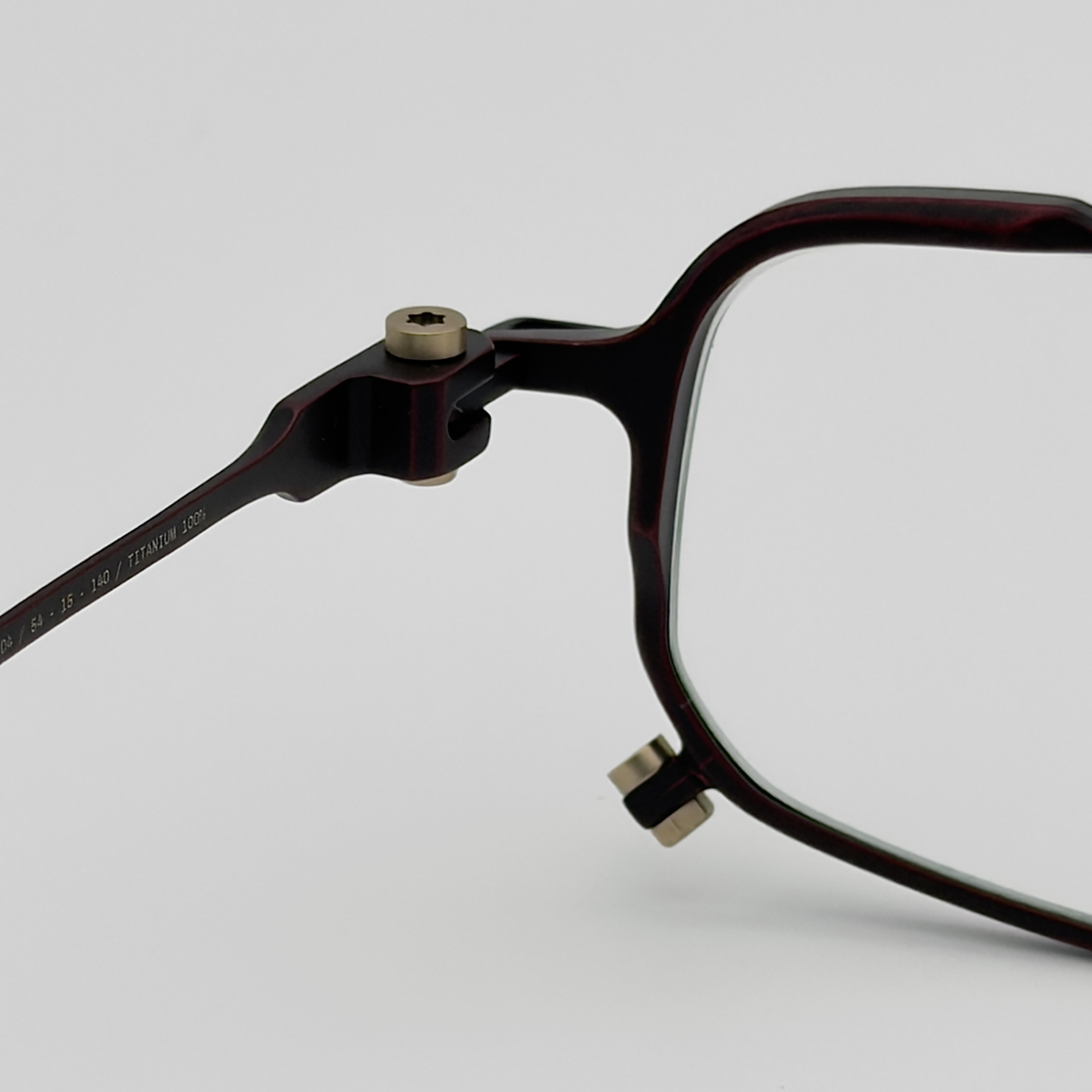 FLM18 04 Titan Burgundy - obrazek 5