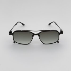 FLM18 01 Titan Black