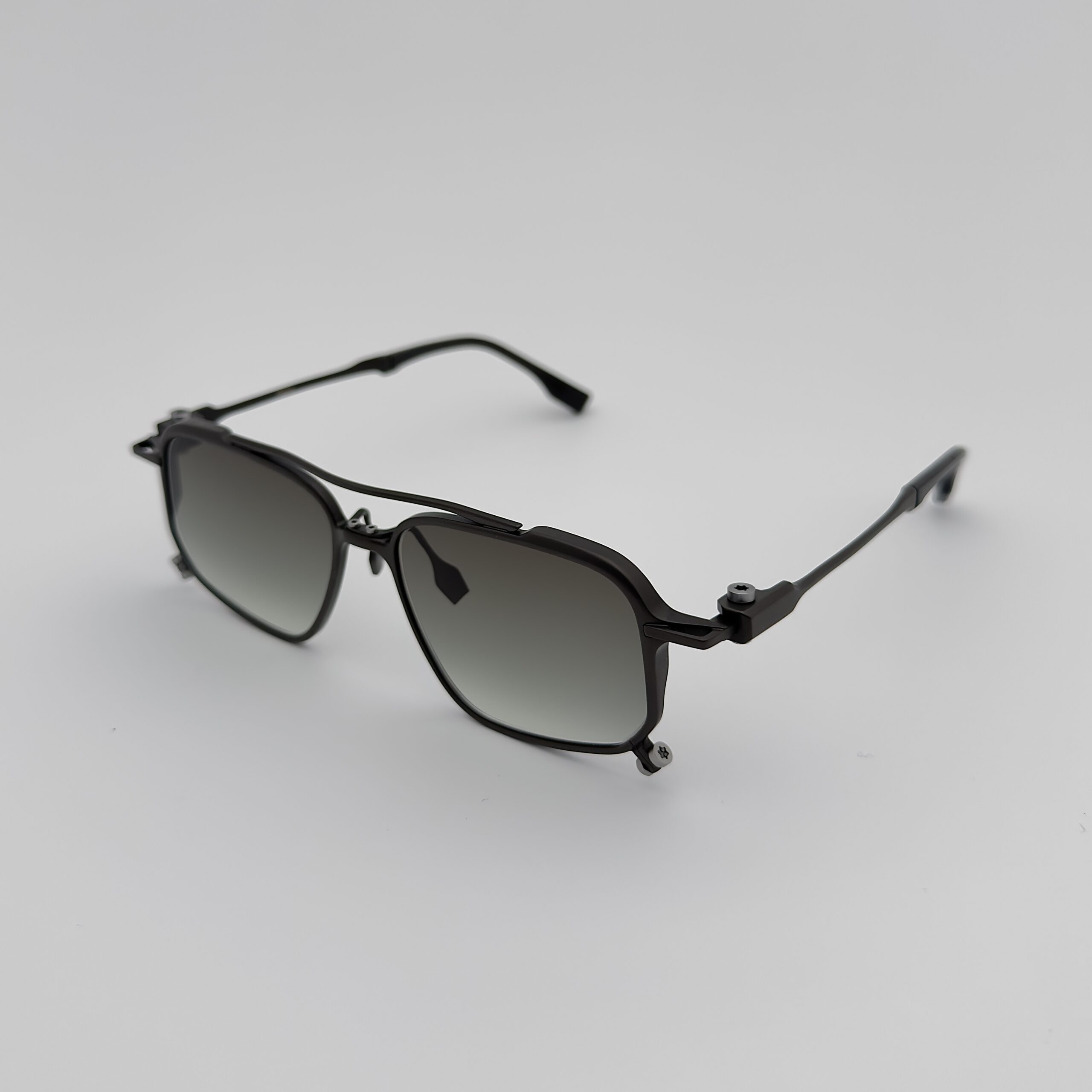 FLM18 01 Titan Black - obrazek 2