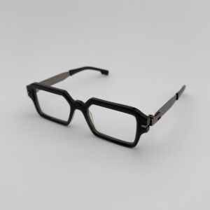 FLM13 01 Black
