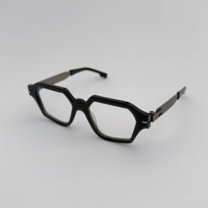 FLM15 01 Black